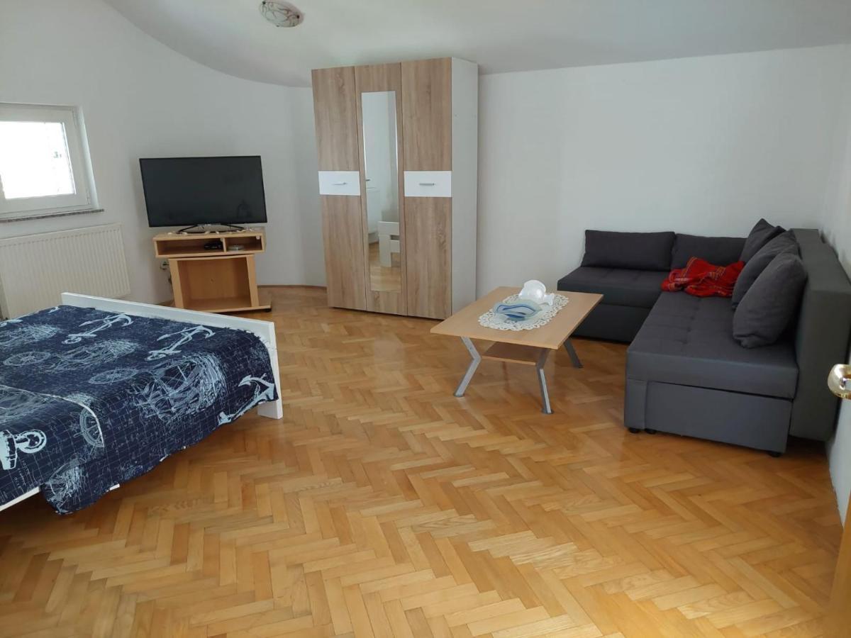 Apartments "Jope I Toni" Биоград-на-Мору Экстерьер фото